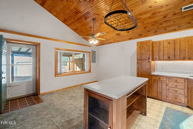 604 Sandy Valley Road, Rogersville, TN 37857