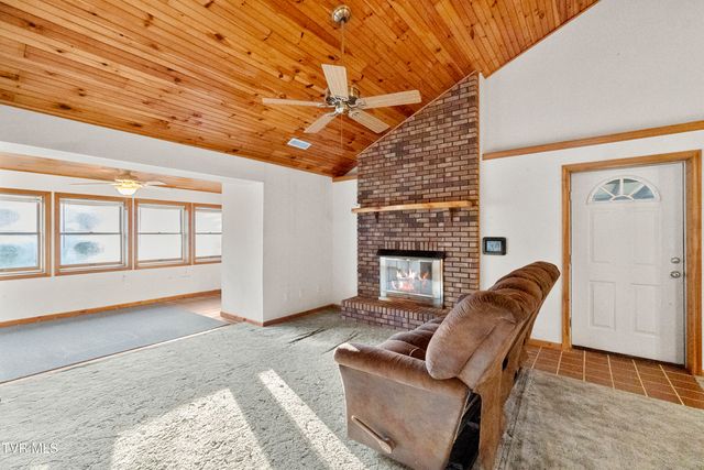 604 Sandy Valley Road, Rogersville, TN 37857