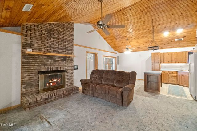 604 Sandy Valley Road, Rogersville, TN 37857