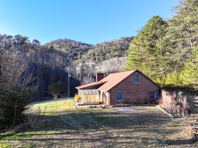 604 Sandy Valley Road, Rogersville, TN 37857