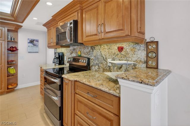 1910 Virginia AVE 1103, Fort Myers, FL 33901