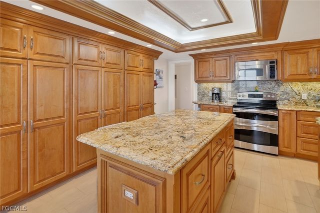 1910 Virginia AVE 1103, Fort Myers, FL 33901