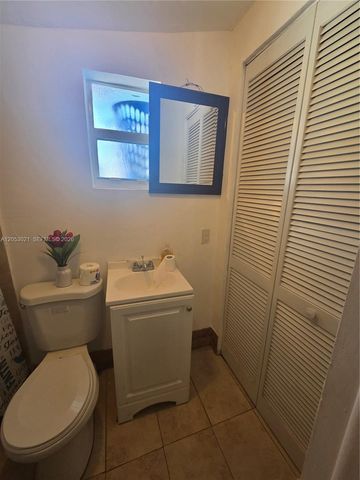 19631 NE 12th Court EFF, Miami, FL 33179