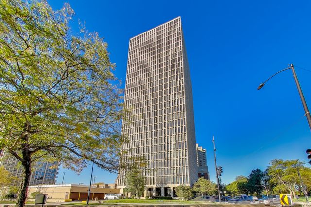 6700 S South Shore Drive 11A, Chicago, IL 60649