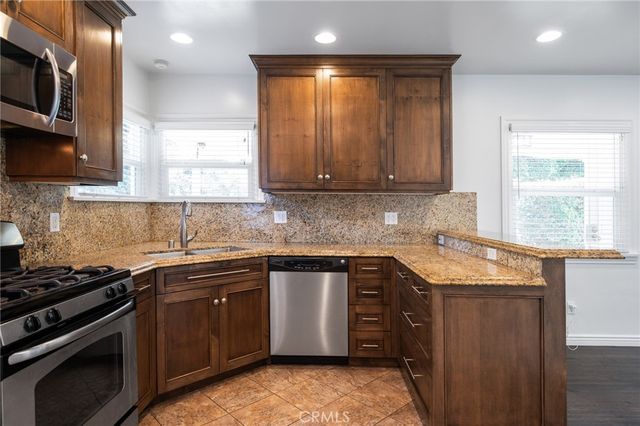 2526 Purdue, Los Angeles, CA 90064