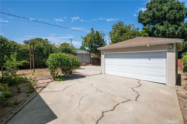 2526 Purdue, Los Angeles, CA 90064