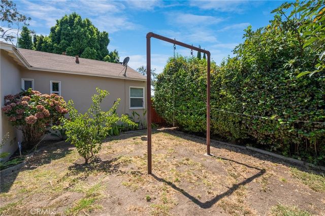 2526 Purdue, Los Angeles, CA 90064
