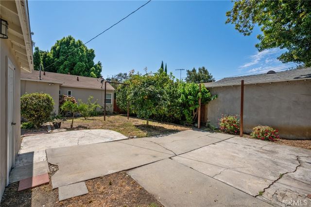 2526 Purdue, Los Angeles, CA 90064