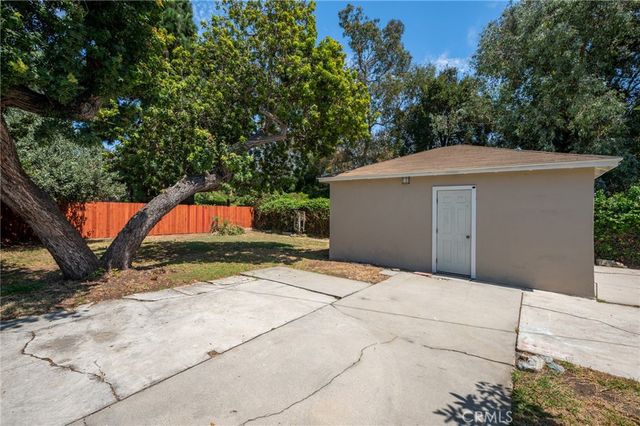 2526 Purdue, Los Angeles, CA 90064
