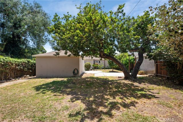 2526 Purdue, Los Angeles, CA 90064