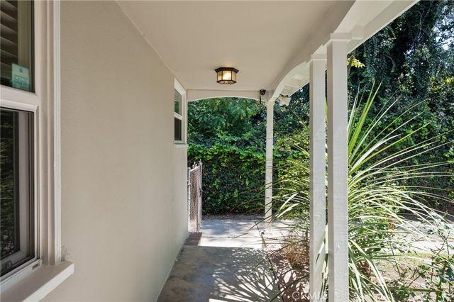 2526 Purdue, Los Angeles, CA 90064
