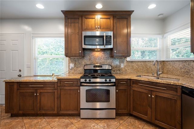 2526 Purdue, Los Angeles, CA 90064