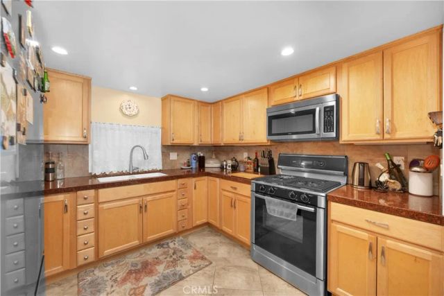 21500 Lassen St. 193, Chatsworth, CA 91311