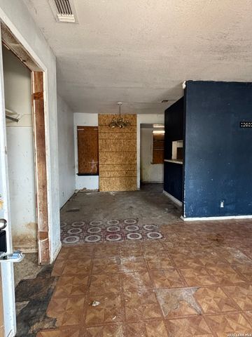 8903 PRAIRIE HILL ST, San Antonio, TX 78211