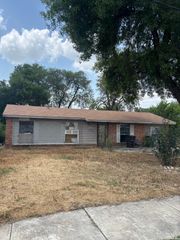 8903 PRAIRIE HILL ST, San Antonio, TX 78211