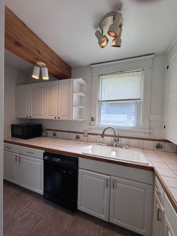 1119 38TH Street, Rock Island, IL 61201