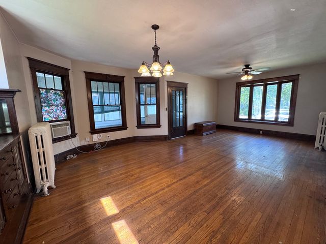 1119 38TH Street, Rock Island, IL 61201
