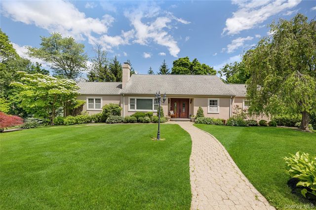 1 Hunting Ridge Road, White Plains, NY 10605