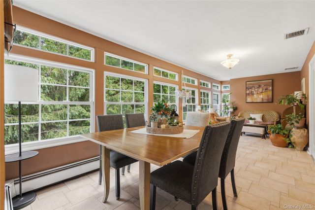 1 Hunting Ridge Road, White Plains, NY 10605