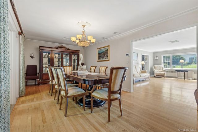 1 Hunting Ridge Road, White Plains, NY 10605