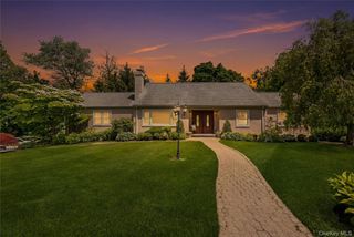 1 Hunting Ridge Road, White Plains, NY 10605