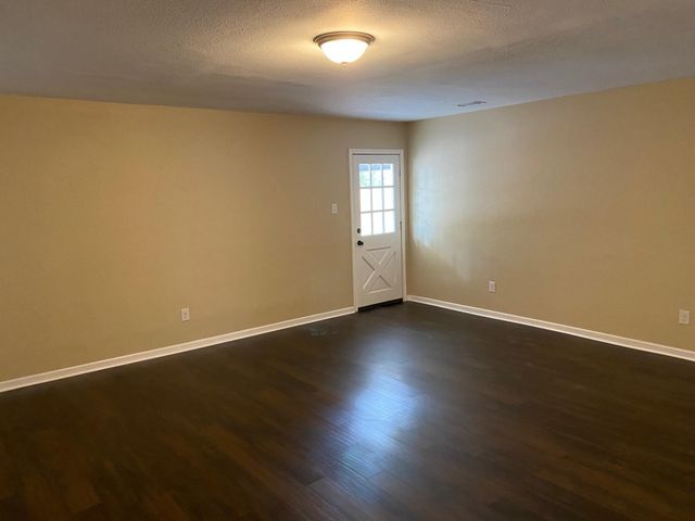 112 County Road 921, Angleton, TX 77515