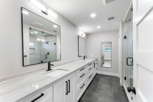 2223 Hialeah Drive, Houston, TX 77018