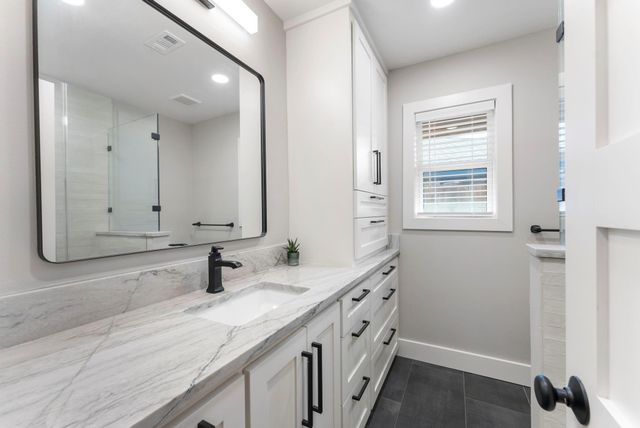 2223 Hialeah Drive, Houston, TX 77018