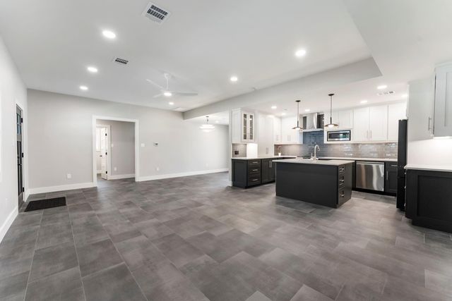 2223 Hialeah Drive, Houston, TX 77018