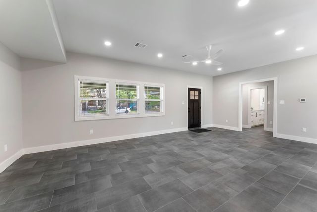 2223 Hialeah Drive, Houston, TX 77018