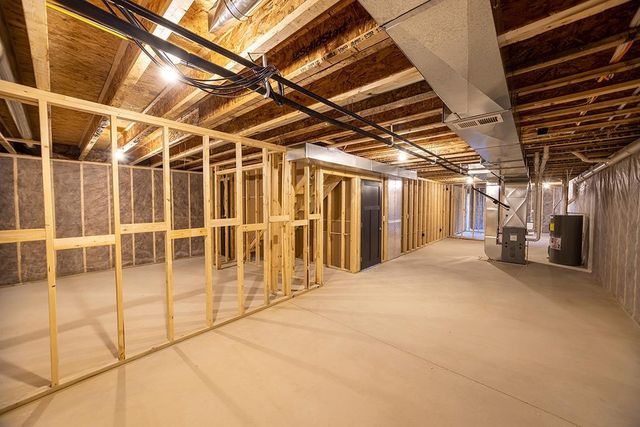 560 STILL WATERS LANE, Plover, WI 54467