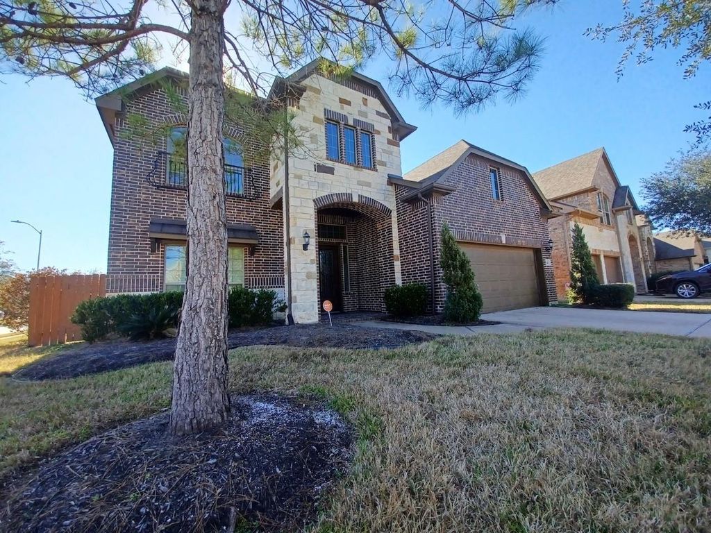 13102 Spear Trail Court, Rosharon, TX 77583