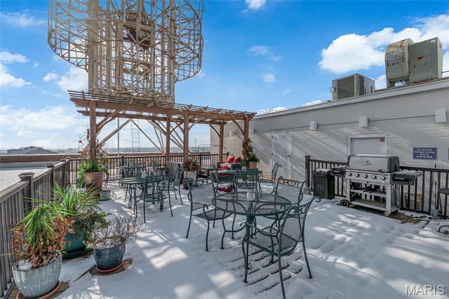 1501 Locust Street 1102, St Louis, MO 63103