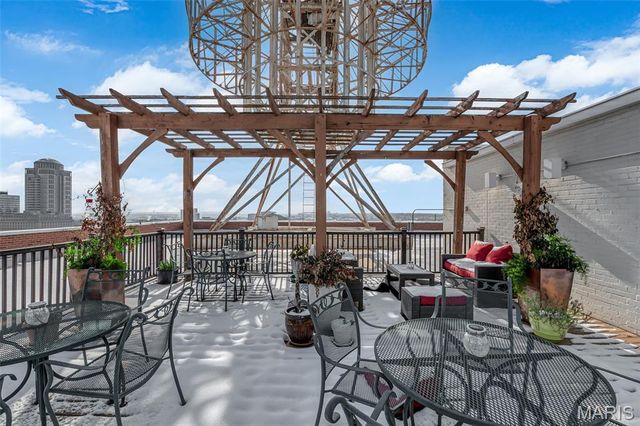 1501 Locust Street 1102, St Louis, MO 63103