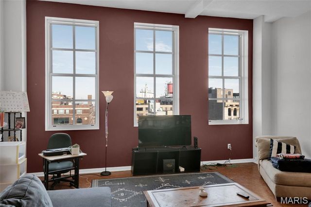 1501 Locust Street 1102, St Louis, MO 63103