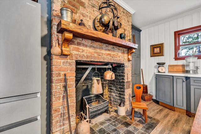 E 322 Main ST, Fincastle, VA 24090