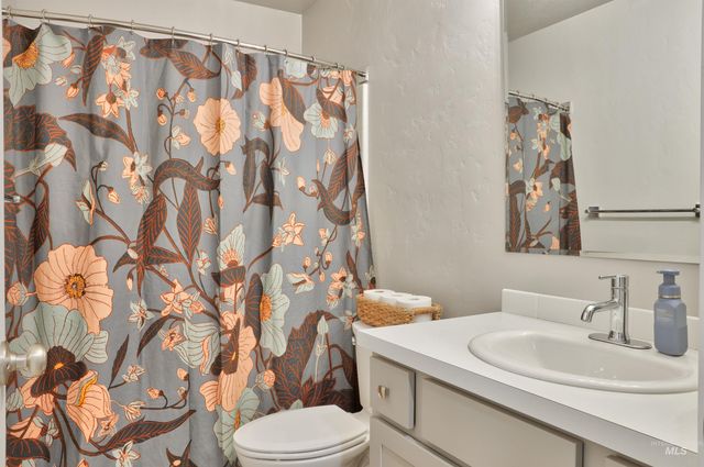 11498 W Allegro St, Nampa, ID 83651