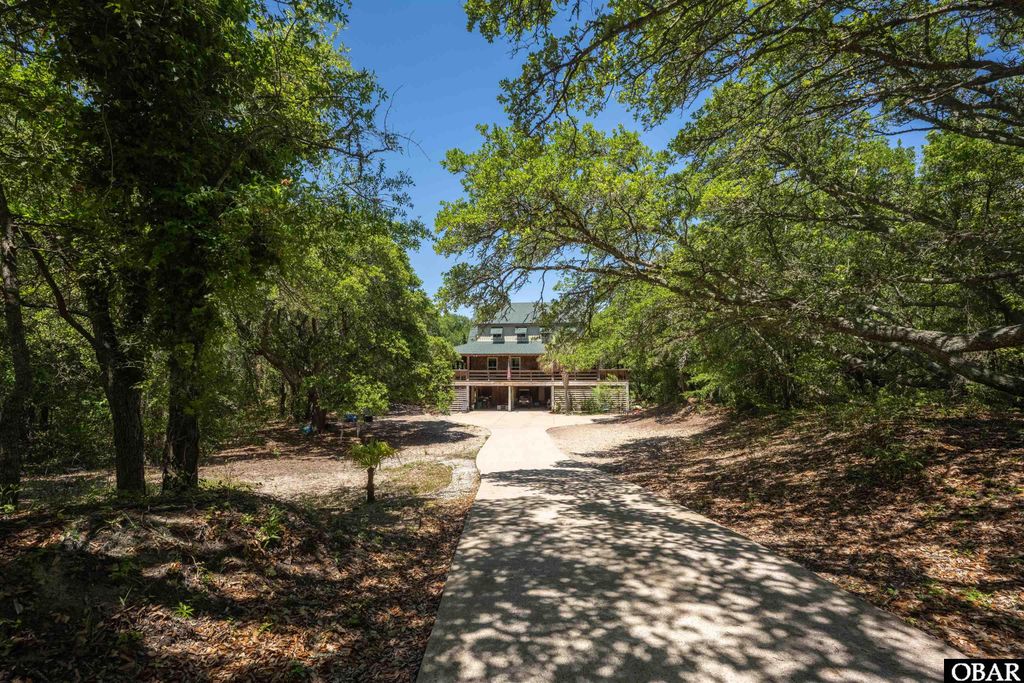 Image 3 of property listing at 389 Sea Oats Trail Lot 88, Southern Shores, NC 27949