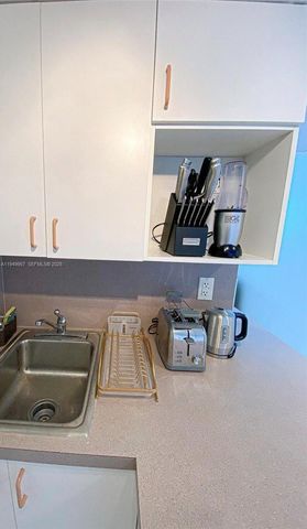 5445 Collins Ave 1425, Miami Beach, FL 33140