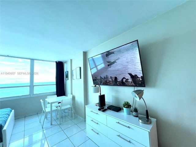 5445 Collins Ave 1425, Miami Beach, FL 33140