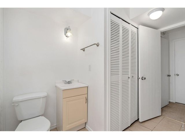 307 Bluebird Ct, Fort Collins, CO 80526