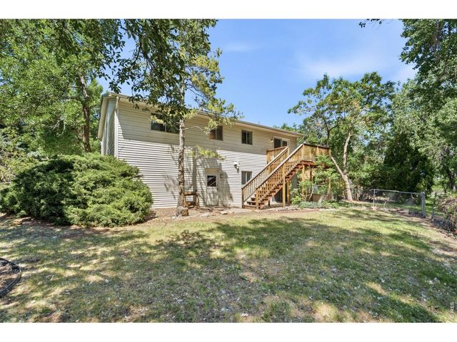 307 Bluebird Ct, Fort Collins, CO 80526