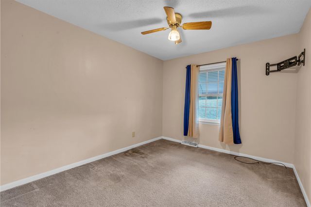 122 Raintree Drive, Spartanburg, SC 29301