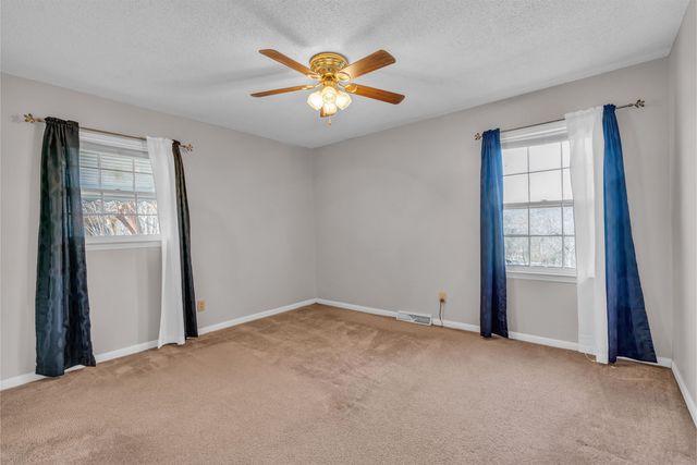 122 Raintree Drive, Spartanburg, SC 29301