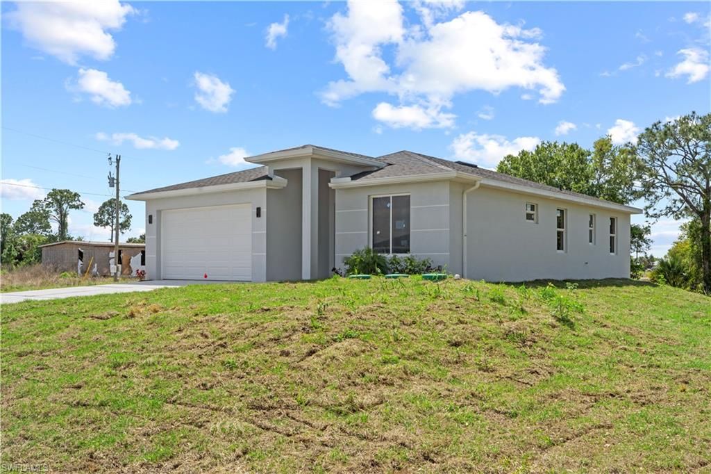 842 Naples AVE S, LEHIGH ACRES, FL 33974 — exterior
