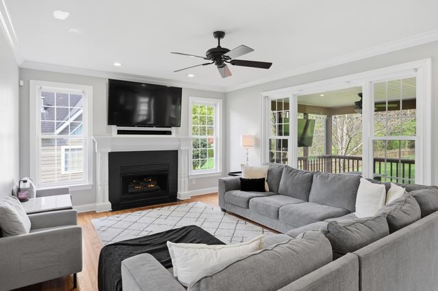 943 Cattails Drive, Ooltewah, TN 37363