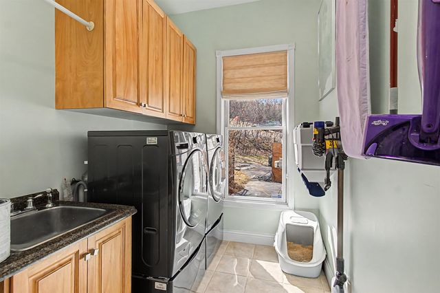 11 Cedar Hill Drive, St. Albans Town, VT 05478