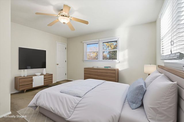 1225 S FAIRVIEW RD, Columbia, MO 65203