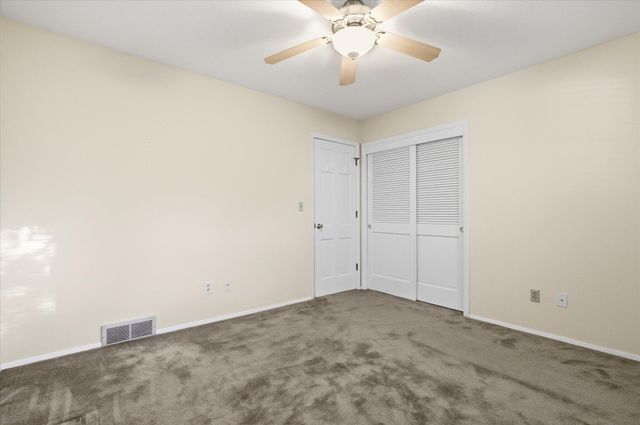 1225 S FAIRVIEW RD, Columbia, MO 65203