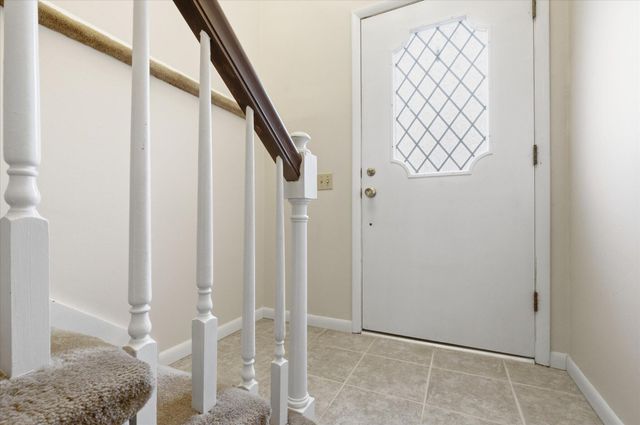 1225 S FAIRVIEW RD, Columbia, MO 65203